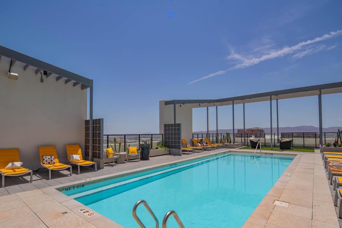 Detailed 2Bd, Highrise Dt, Pool, Gym, Parking, Sleeps 8 Lägenhet Phoenix Exteriör bild