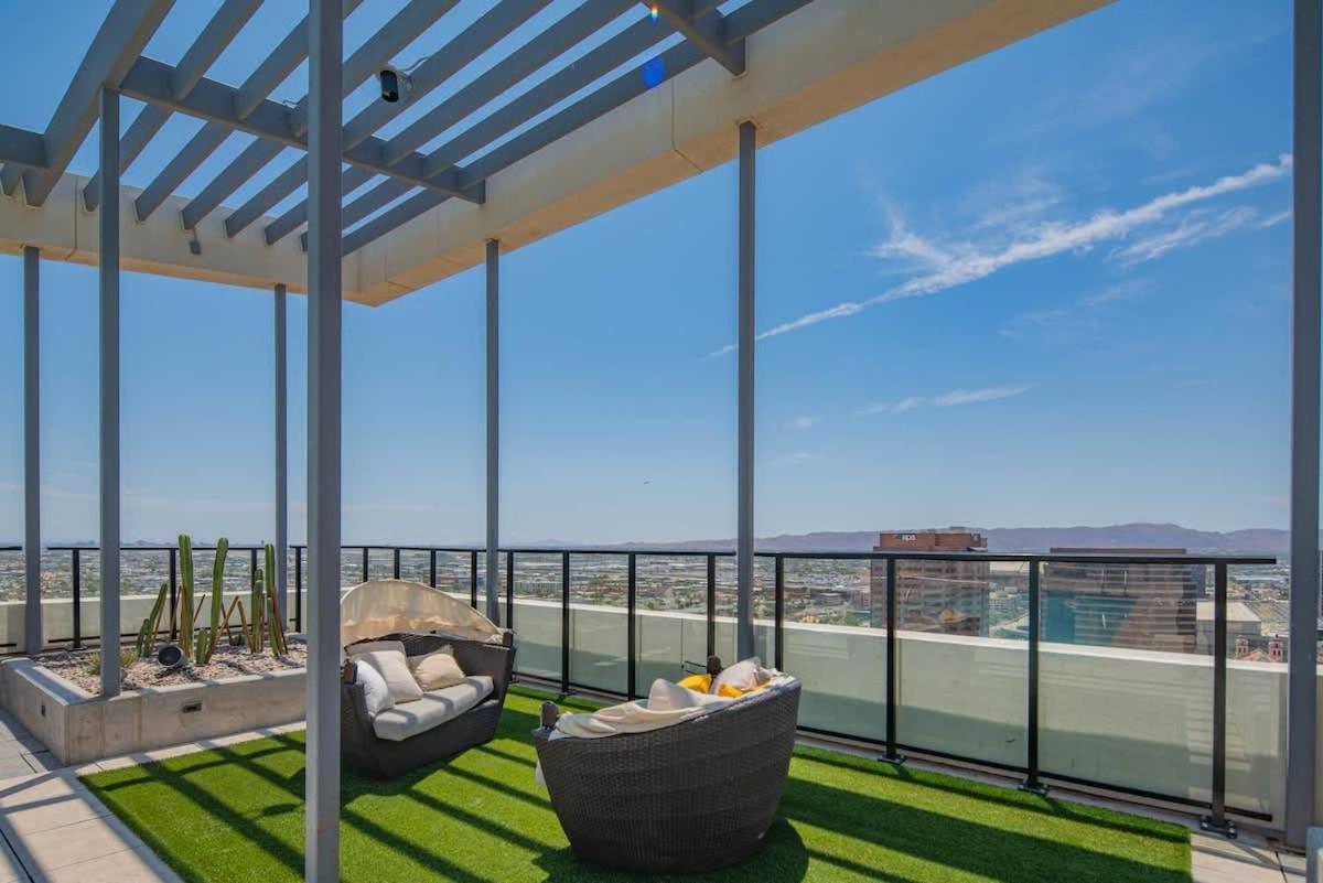 Detailed 2Bd, Highrise Dt, Pool, Gym, Parking, Sleeps 8 Lägenhet Phoenix Exteriör bild
