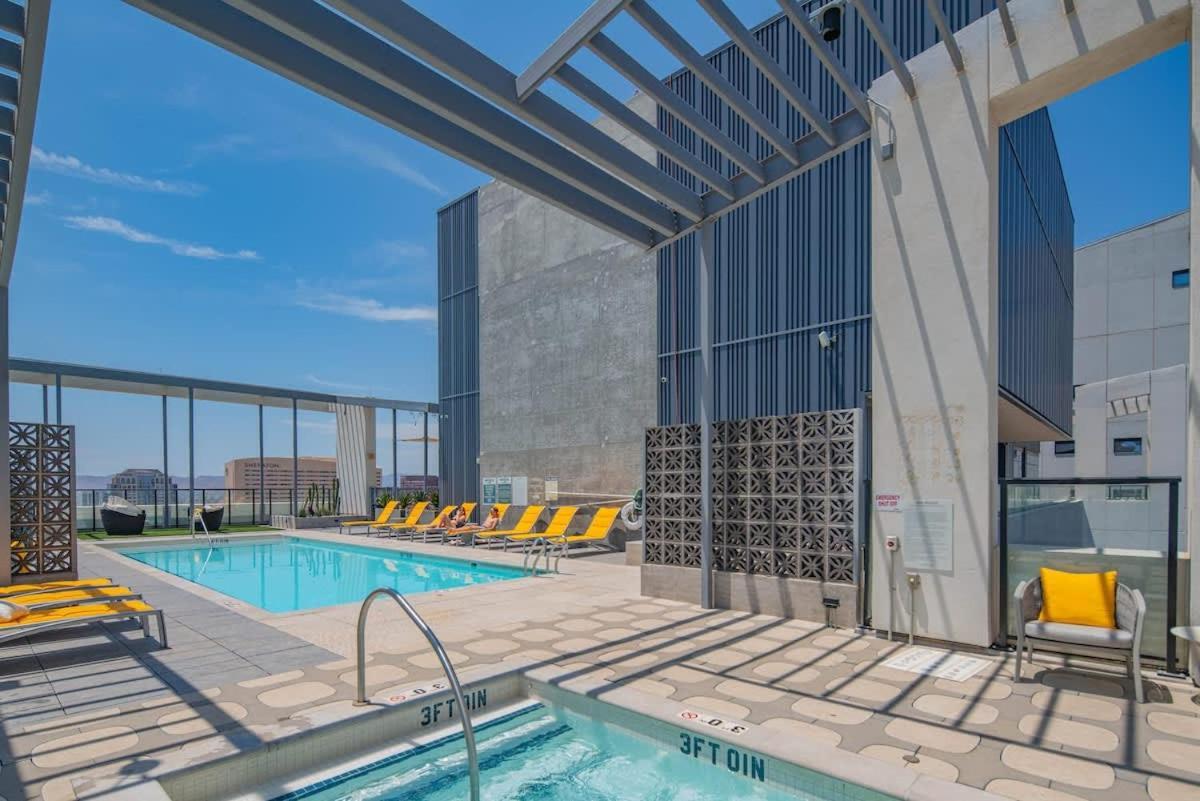 Detailed 2Bd, Highrise Dt, Pool, Gym, Parking, Sleeps 8 Lägenhet Phoenix Exteriör bild