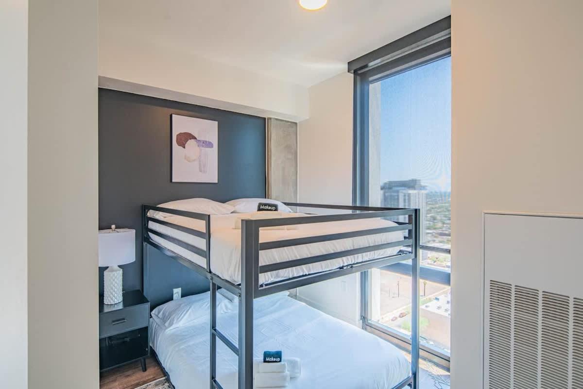 Detailed 2Bd, Highrise Dt, Pool, Gym, Parking, Sleeps 8 Lägenhet Phoenix Exteriör bild