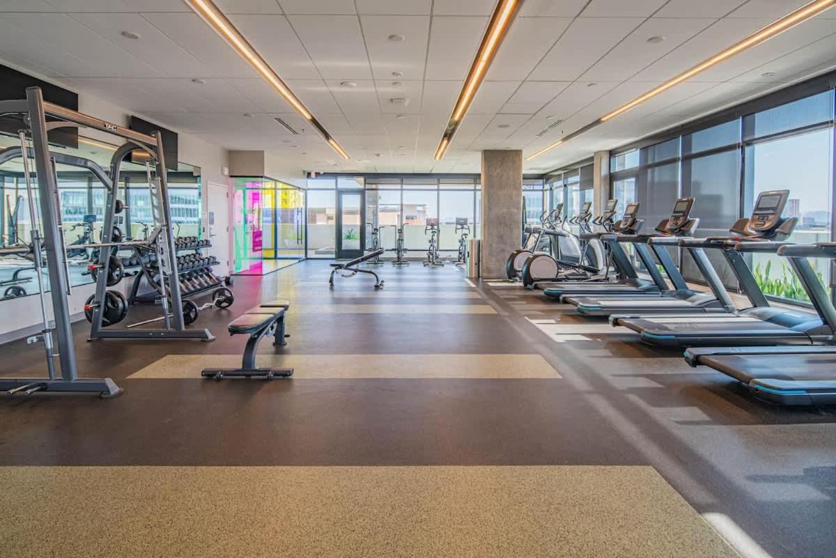 Detailed 2Bd, Highrise Dt, Pool, Gym, Parking, Sleeps 8 Lägenhet Phoenix Exteriör bild