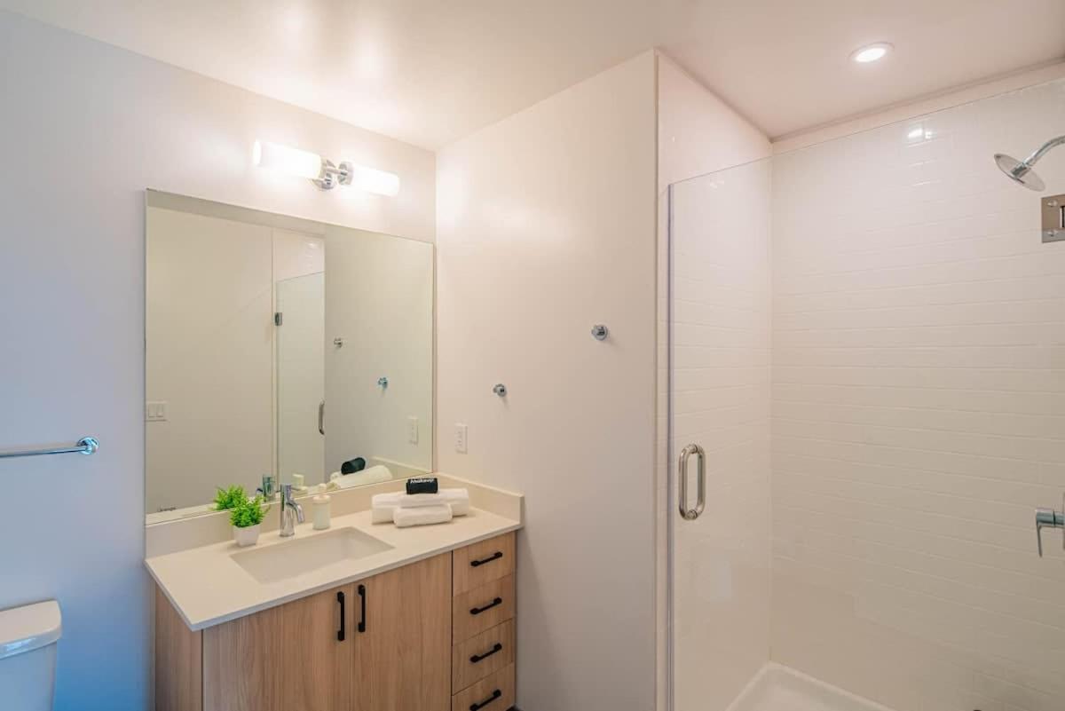 Detailed 2Bd, Highrise Dt, Pool, Gym, Parking, Sleeps 8 Lägenhet Phoenix Exteriör bild