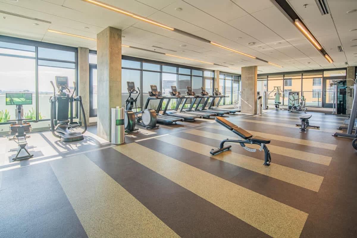 Detailed 2Bd, Highrise Dt, Pool, Gym, Parking, Sleeps 8 Lägenhet Phoenix Exteriör bild