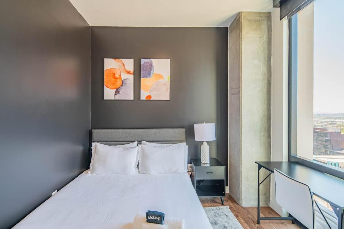 Detailed 2Bd, Highrise Dt, Pool, Gym, Parking, Sleeps 8 Lägenhet Phoenix Exteriör bild