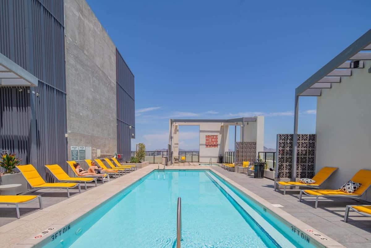 Detailed 2Bd, Highrise Dt, Pool, Gym, Parking, Sleeps 8 Lägenhet Phoenix Exteriör bild